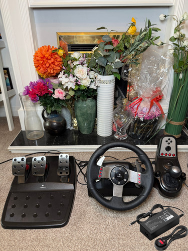 Logitech g27 racing wheel - racing,